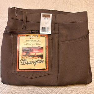 Wrangler men’s dress jeans. NEW with tags